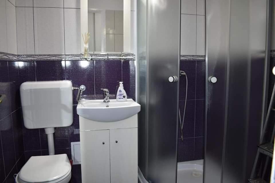 Bega Circumvalatiunii 1 Room Apartment ทิมิชัวรา ภายนอก รูปภาพ