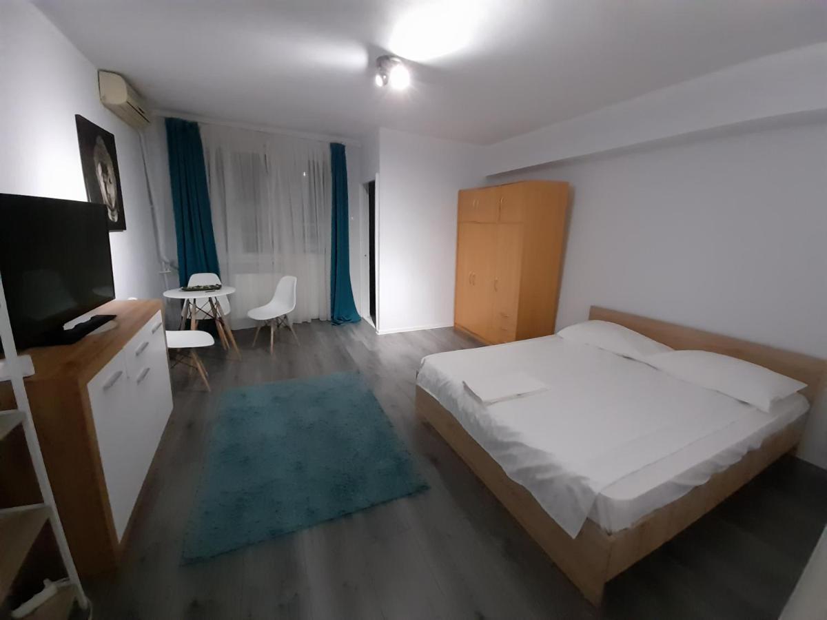 Bega Circumvalatiunii 1 Room Apartment ทิมิชัวรา ภายนอก รูปภาพ